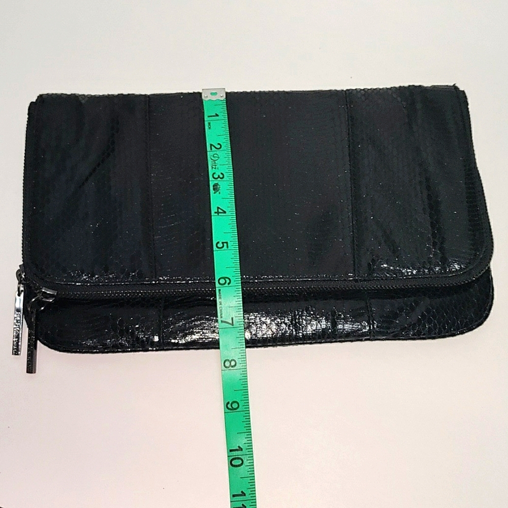 EUC BCBGeneration Black Clutch - Picture 9 of 10